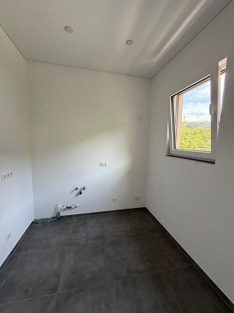 Prenájom bytu 2-izbový 65 m², Wildbader Str. 39, Neuenbürg, Bádensko-Wurttembersko Prenájom bytu 2-izbový 65 m², Wildbader Str. 39, Neuenbürg, Bádensko-Wurttembersko