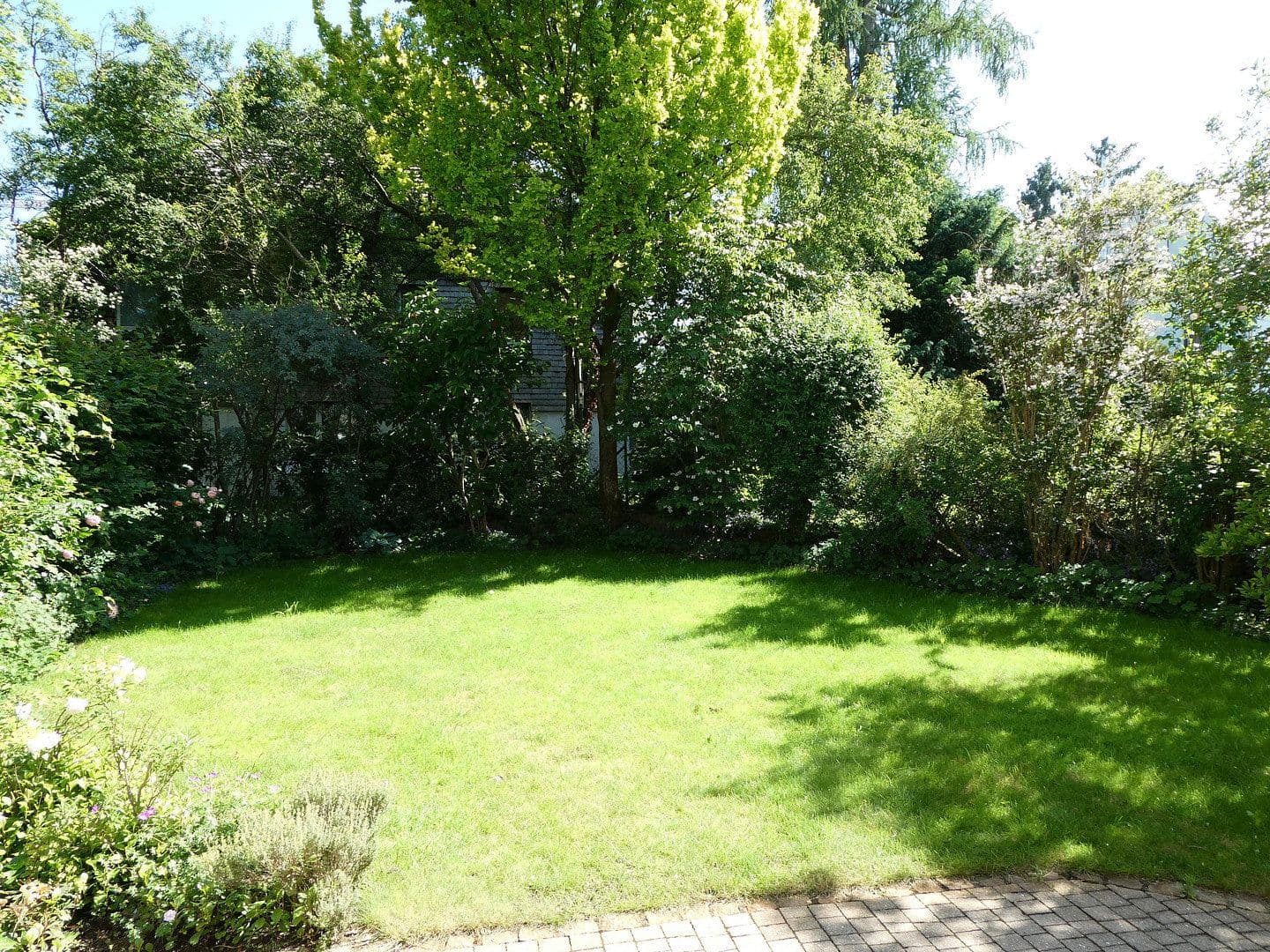 Predaj domu 170 m², pozemok 297 m², Pläntschweg 23, München, Bavorsko Predaj domu 170 m², pozemok 297 m², Pläntschweg 23, München, Bavorsko