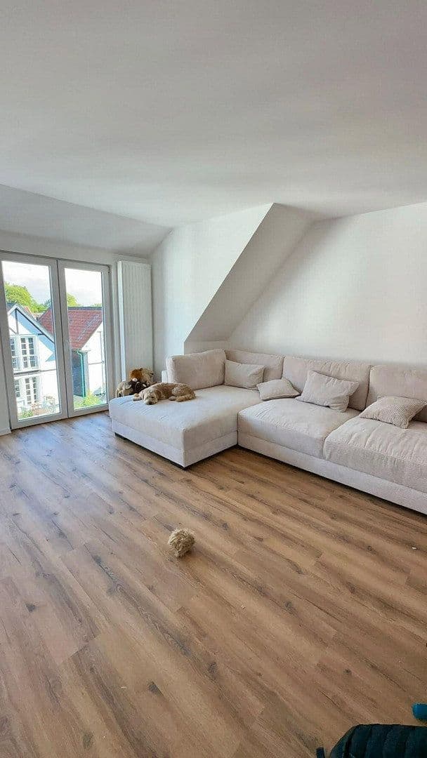 Prenájom bytu 5-izbový 70 m², Remscheid - Lennep, Severné Porýnie - Westfálsko Prenájom bytu 5-izbový 70 m², Remscheid - Lennep, Severné Porýnie - Westfálsko