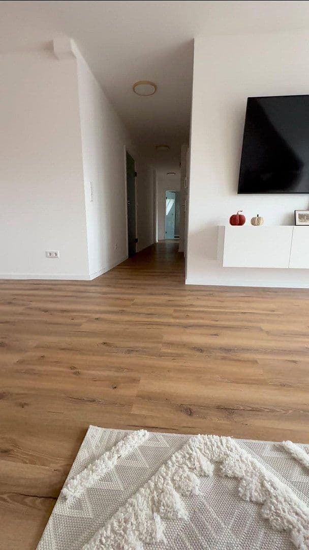 Prenájom bytu 5-izbový 70 m², Remscheid - Lennep, Severné Porýnie - Westfálsko Prenájom bytu 5-izbový 70 m², Remscheid - Lennep, Severné Porýnie - Westfálsko