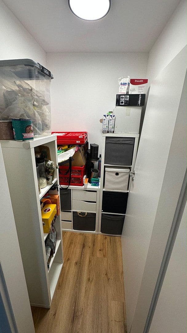 Prenájom bytu 5-izbový 70 m², Remscheid - Lennep, Severné Porýnie - Westfálsko Prenájom bytu 5-izbový 70 m², Remscheid - Lennep, Severné Porýnie - Westfálsko