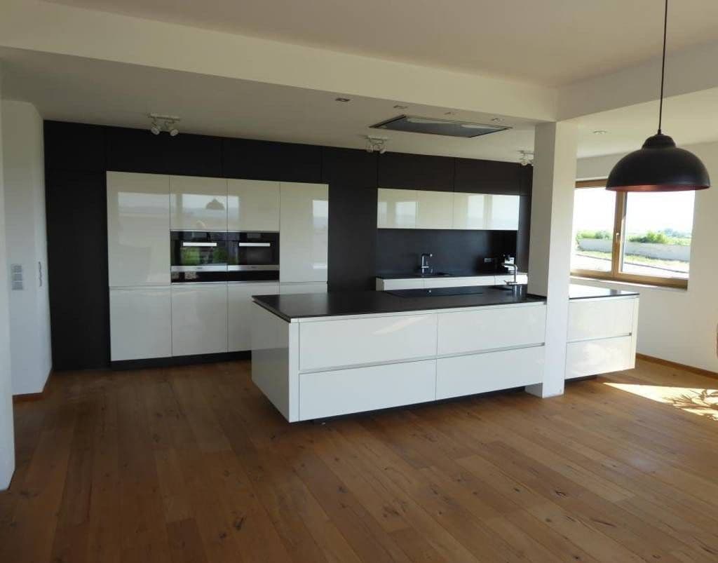 Prenájom domu 253 m², pozemok 1.176 m², Weinrebengasse, Weiden am See, Burgenland Prenájom domu 253 m², pozemok 1.176 m², Weinrebengasse, Weiden am See, Burgenland