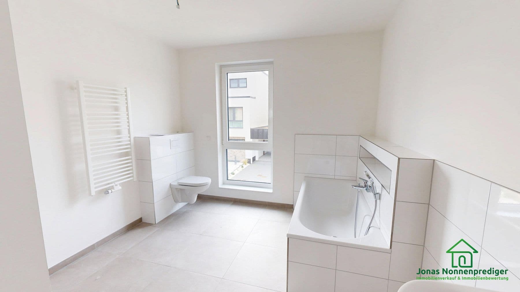 Predaj domu 144 m², pozemok 254 m², Kühls Acker 8, Schwerin, Meklenbursko-Predpomoransko Predaj domu 144 m², pozemok 254 m², Kühls Acker 8, Schwerin, Meklenbursko-Predpomoransko