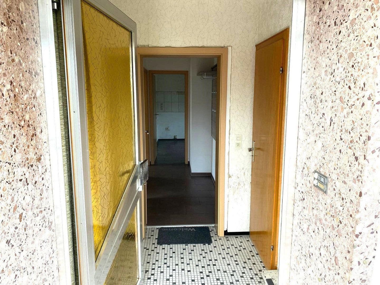 Predaj domu 139 m², pozemok 796 m², Alter Kirchweg 13, Porta Westfalica, Severné Porýnie - Westfálsko Predaj domu 139 m², pozemok 796 m², Alter Kirchweg 13, Porta Westfalica, Severné Porýnie - Westfálsko