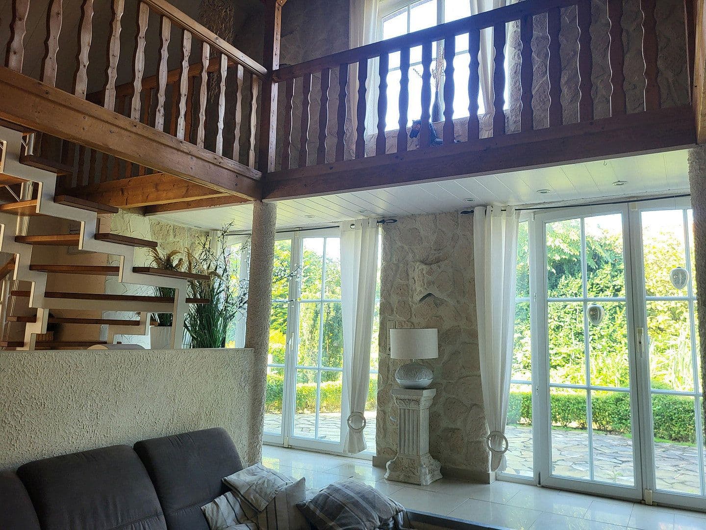 Predaj domu 360 m², pozemok 9.300 m², Halbemond, Dolné Sasko Predaj domu 360 m², pozemok 9.300 m², Halbemond, Dolné Sasko