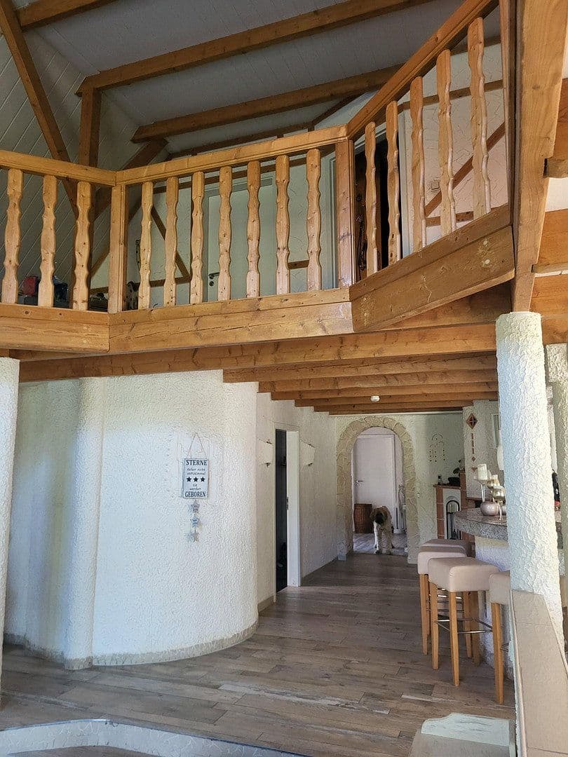 Predaj domu 360 m², pozemok 9.300 m², Halbemond, Dolné Sasko Predaj domu 360 m², pozemok 9.300 m², Halbemond, Dolné Sasko