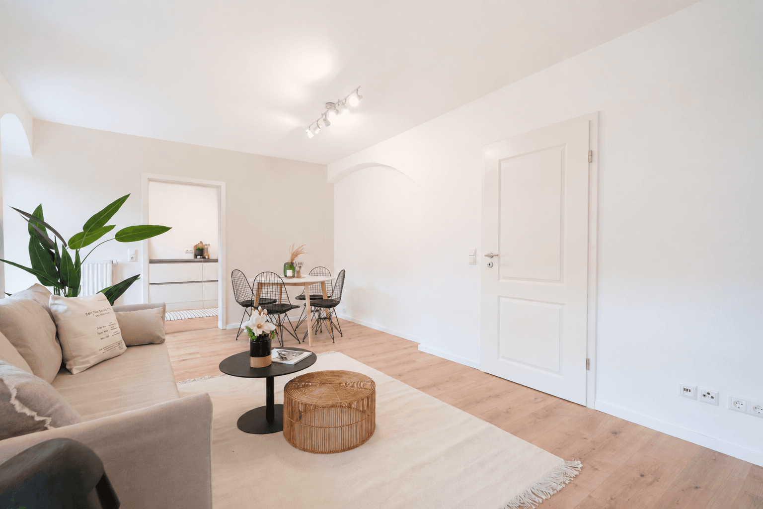 Predaj bytu 4-izbový 92 m², Kirchplatz 4a, Bannewitz, Sasko Predaj bytu 4-izbový 92 m², Kirchplatz 4a, Bannewitz, Sasko