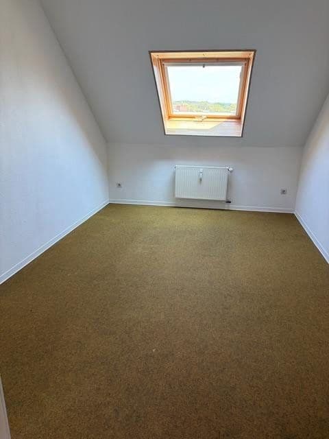 Prenájom bytu 6-izbový 85 m², Vallendar, Porýnie-Falcko Prenájom bytu 6-izbový 85 m², Vallendar, Porýnie-Falcko