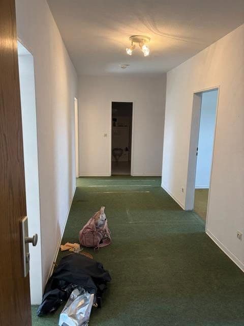 Prenájom bytu 6-izbový 85 m², Vallendar, Porýnie-Falcko Prenájom bytu 6-izbový 85 m², Vallendar, Porýnie-Falcko