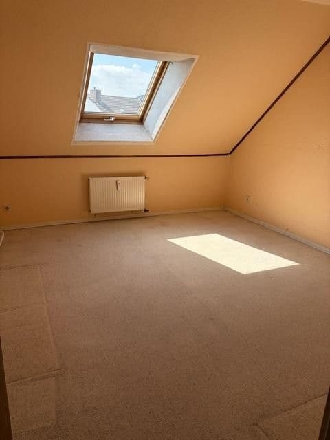Prenájom bytu 6-izbový 85 m², Vallendar, Porýnie-Falcko Prenájom bytu 6-izbový 85 m², Vallendar, Porýnie-Falcko
