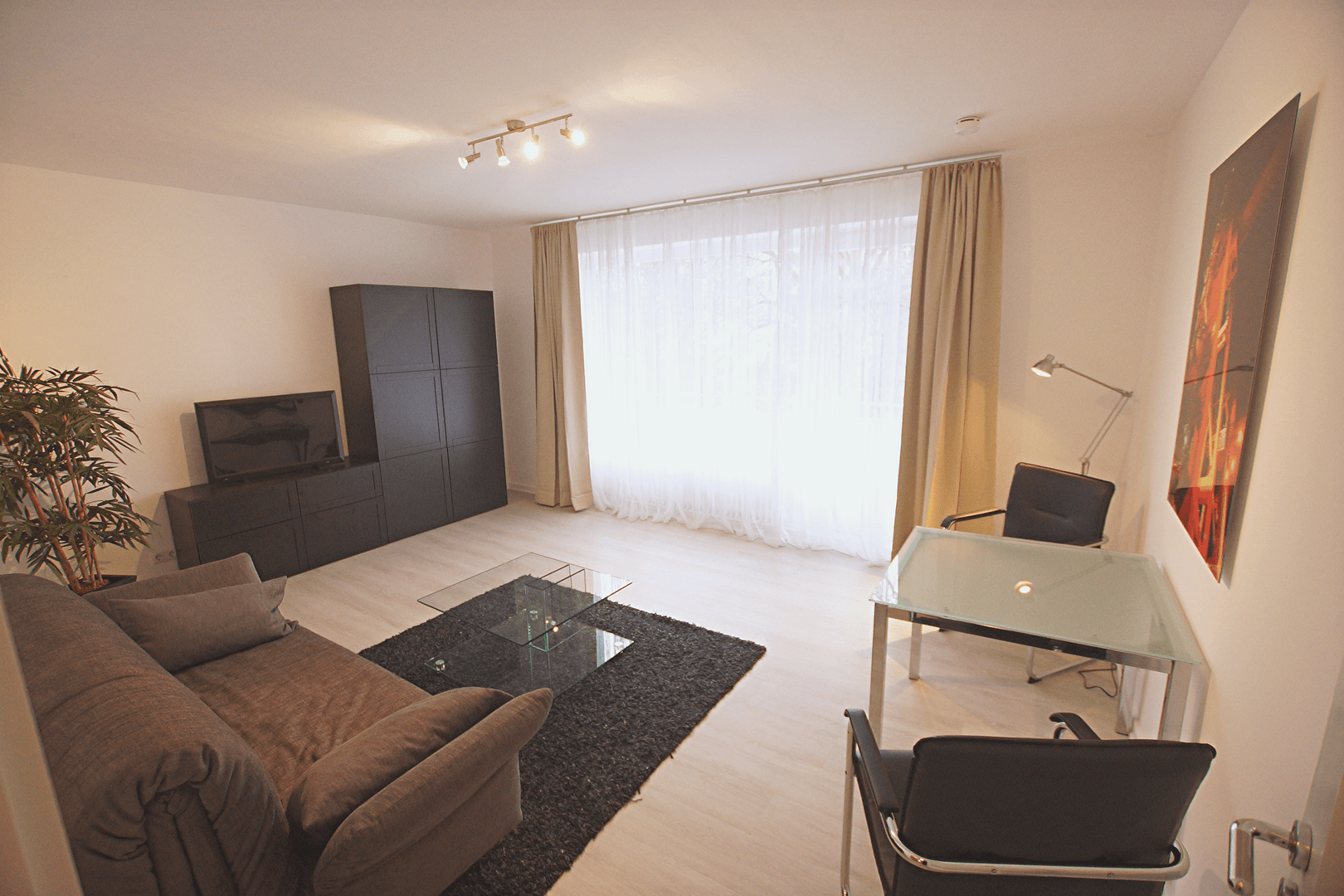 Prenájom bytu 1-izbový 34 m², Hamburg, Hamburg Prenájom bytu 1-izbový 34 m², Hamburg, Hamburg