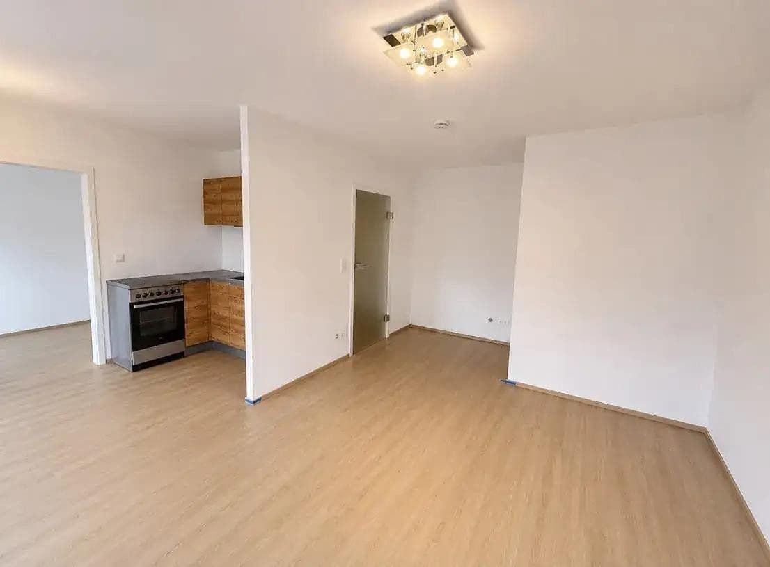 Prenájom bytu 1-izbový 38 m², Schiersteiner Straße, Wiesbaden, Hesensko Prenájom bytu 1-izbový 38 m², Schiersteiner Straße, Wiesbaden, Hesensko