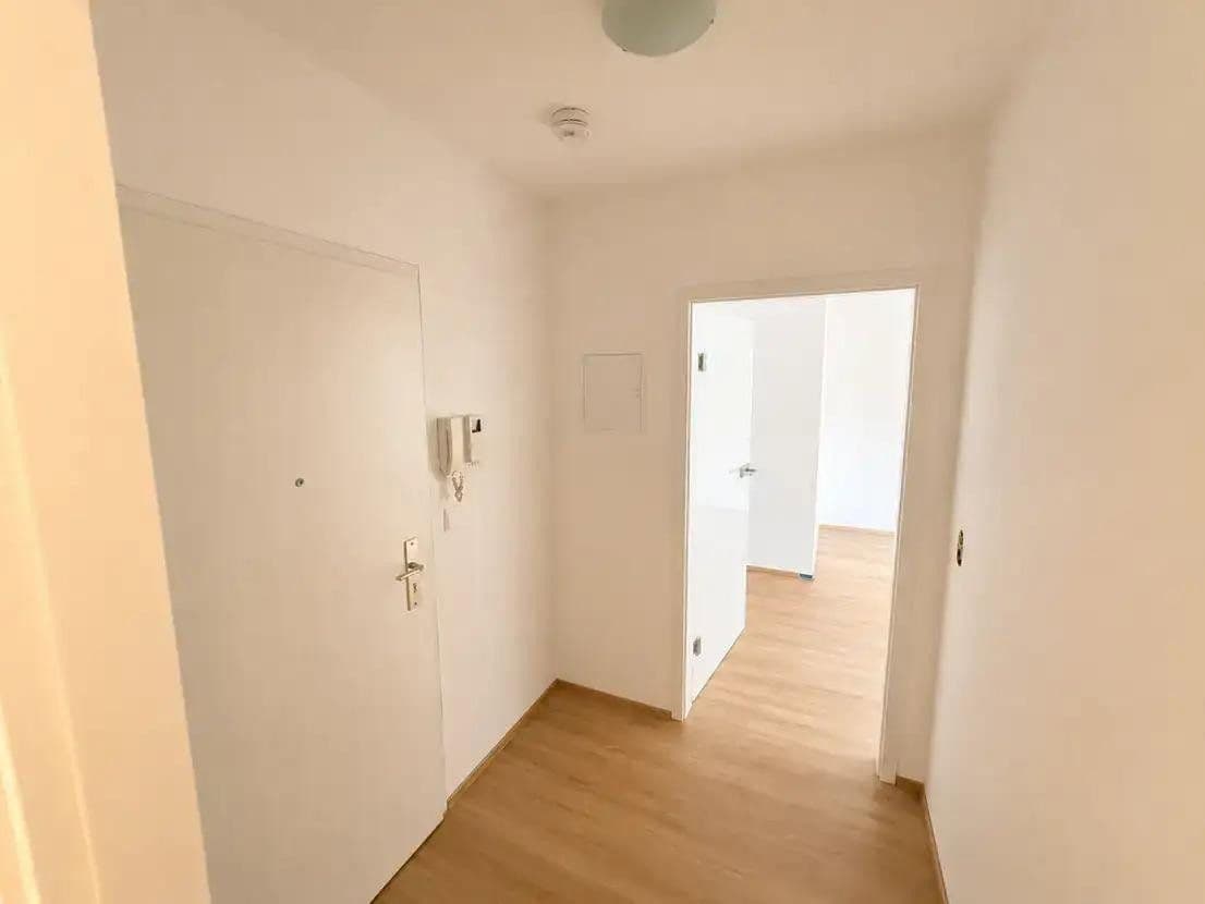 Prenájom bytu 1-izbový 38 m², Schiersteiner Straße, Wiesbaden, Hesensko Prenájom bytu 1-izbový 38 m², Schiersteiner Straße, Wiesbaden, Hesensko