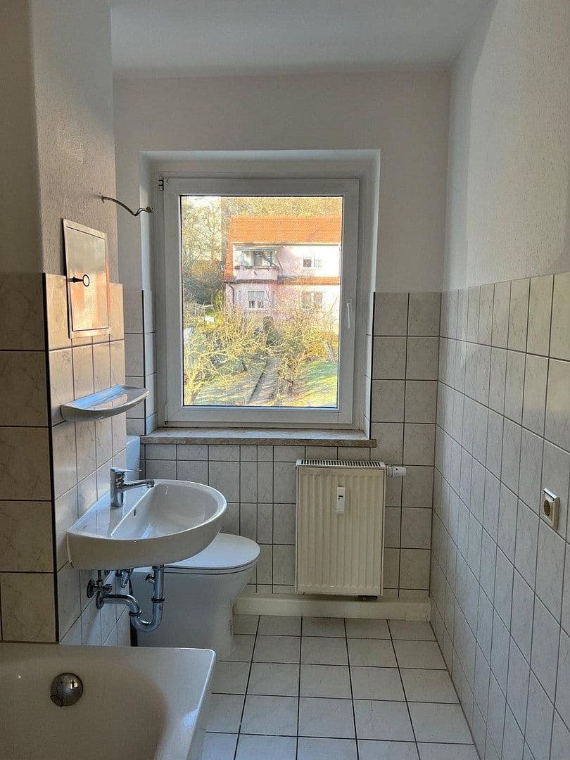 Prenájom bytu 3-izbový 61 m², Schützenhofstraße, Jena, Durínsko Prenájom bytu 3-izbový 61 m², Schützenhofstraße, Jena, Durínsko