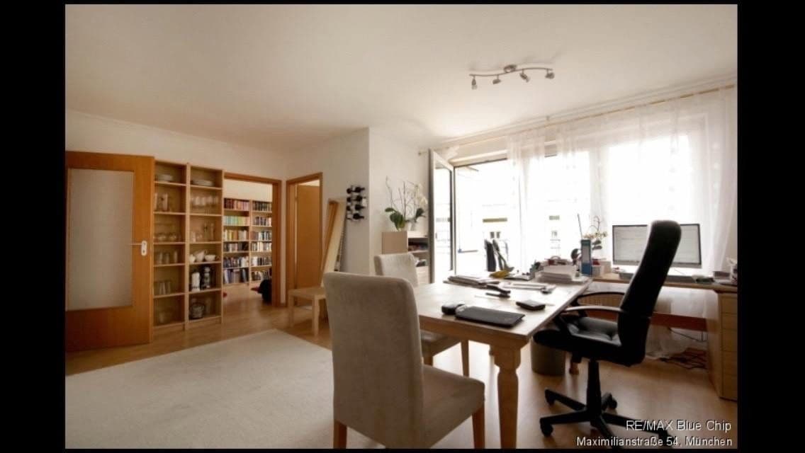 Predaj bytu 4-izbový 100 m², München, Bavorsko Predaj bytu 4-izbový 100 m², München, Bavorsko