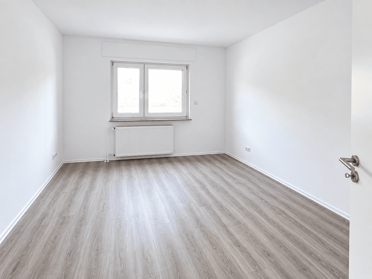 Prenájom bytu 4-izbový 96 m², Hasselroth, Hesensko Prenájom bytu 4-izbový 96 m², Hasselroth, Hesensko