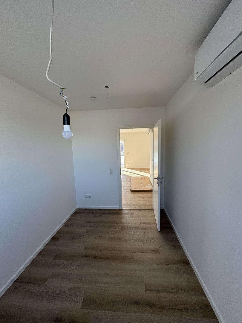 Prenájom bytu 3-izbový 69 m², Amsterdamer Straße 301, Köln, Severné Porýnie - Westfálsko Prenájom bytu 3-izbový 69 m², Amsterdamer Straße 301, Köln, Severné Porýnie - Westfálsko