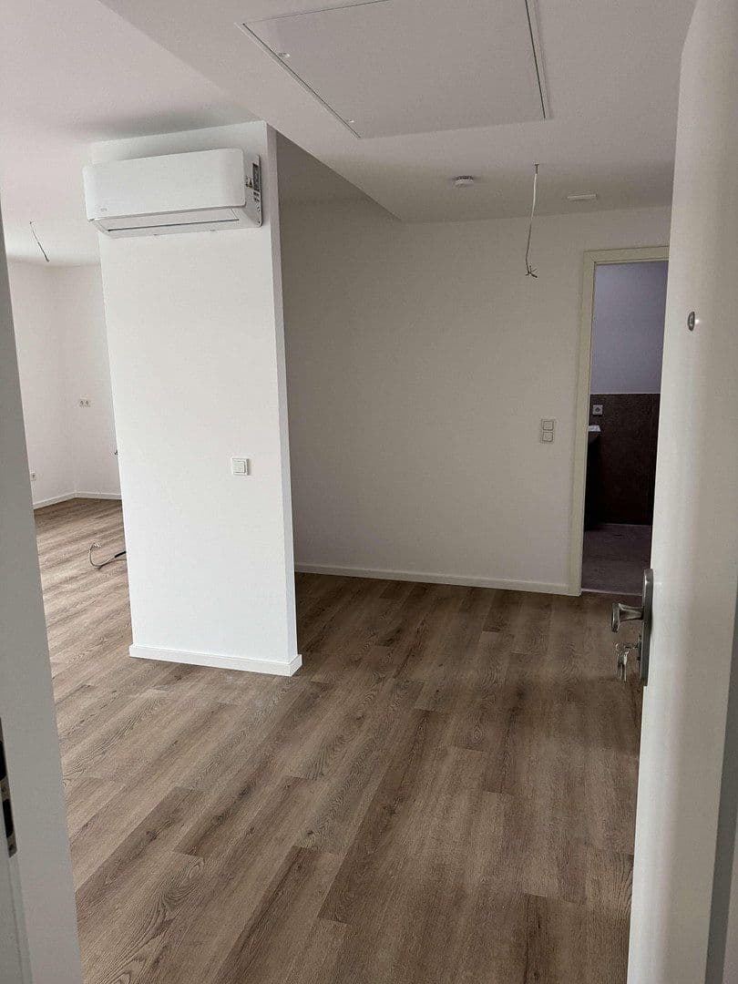 Prenájom bytu 3-izbový 69 m², Amsterdamer Straße 301, Köln, Severné Porýnie - Westfálsko Prenájom bytu 3-izbový 69 m², Amsterdamer Straße 301, Köln, Severné Porýnie - Westfálsko