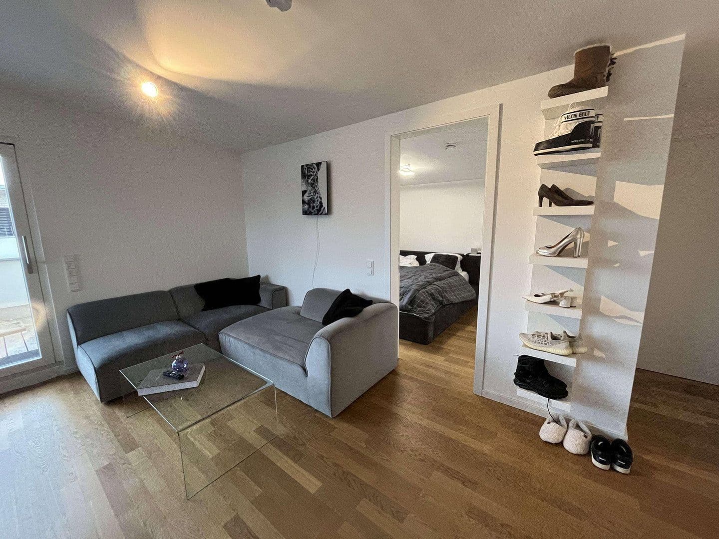 Prenájom bytu 2-izbový 75 m², Am Jagdweg 15, München, Bavorsko Prenájom bytu 2-izbový 75 m², Am Jagdweg 15, München, Bavorsko