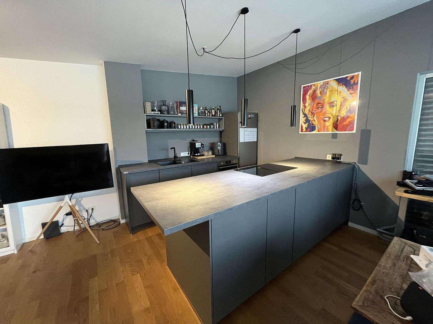 Prenájom bytu 2-izbový 75 m², Am Jagdweg 15, München, Bavorsko Prenájom bytu 2-izbový 75 m², Am Jagdweg 15, München, Bavorsko