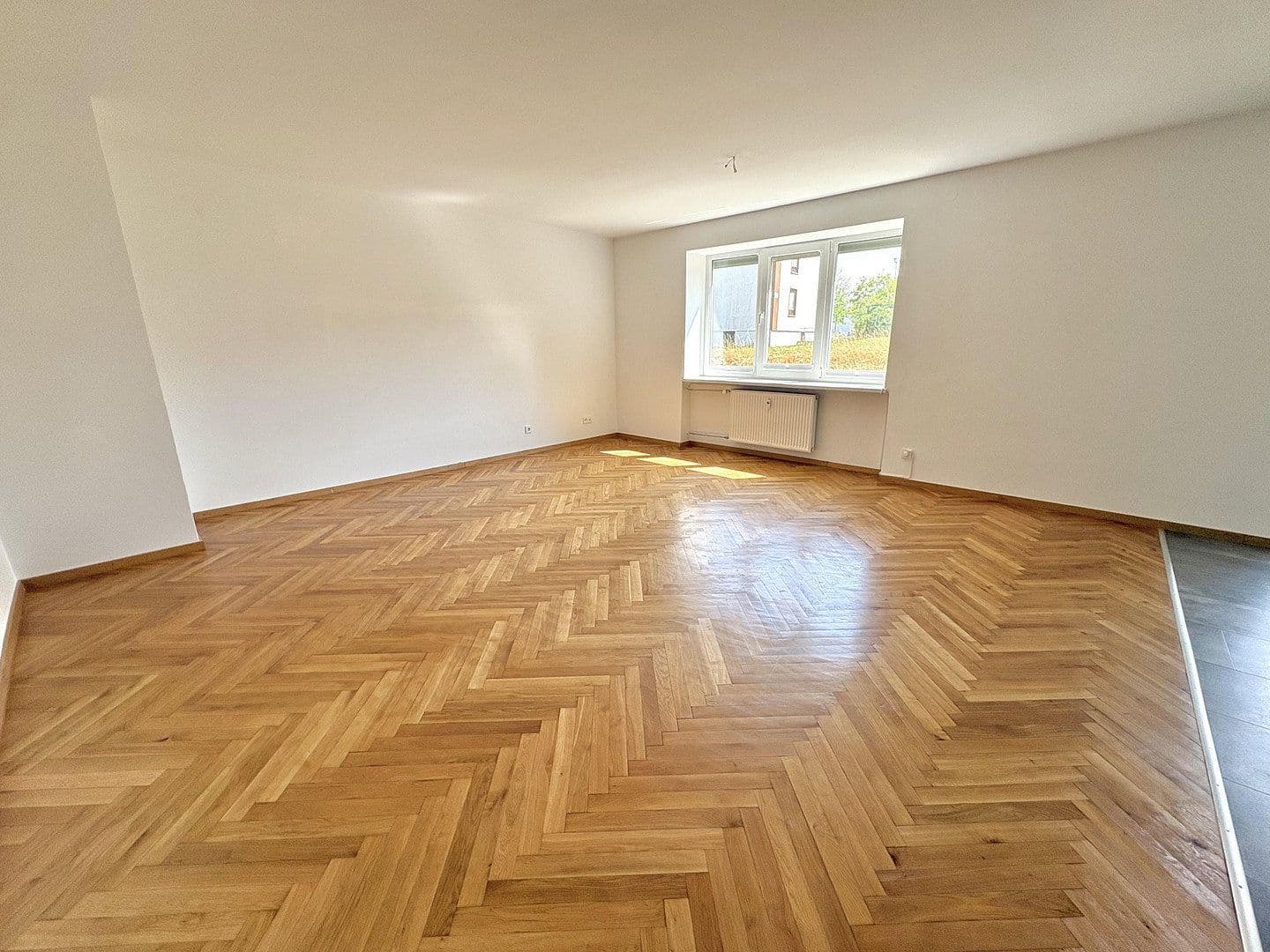 Predaj bytu 3-izbový 100 m², Levi-Strauss-Straße 9, Kitzingen, Bavorsko Predaj bytu 3-izbový 100 m², Levi-Strauss-Straße 9, Kitzingen, Bavorsko