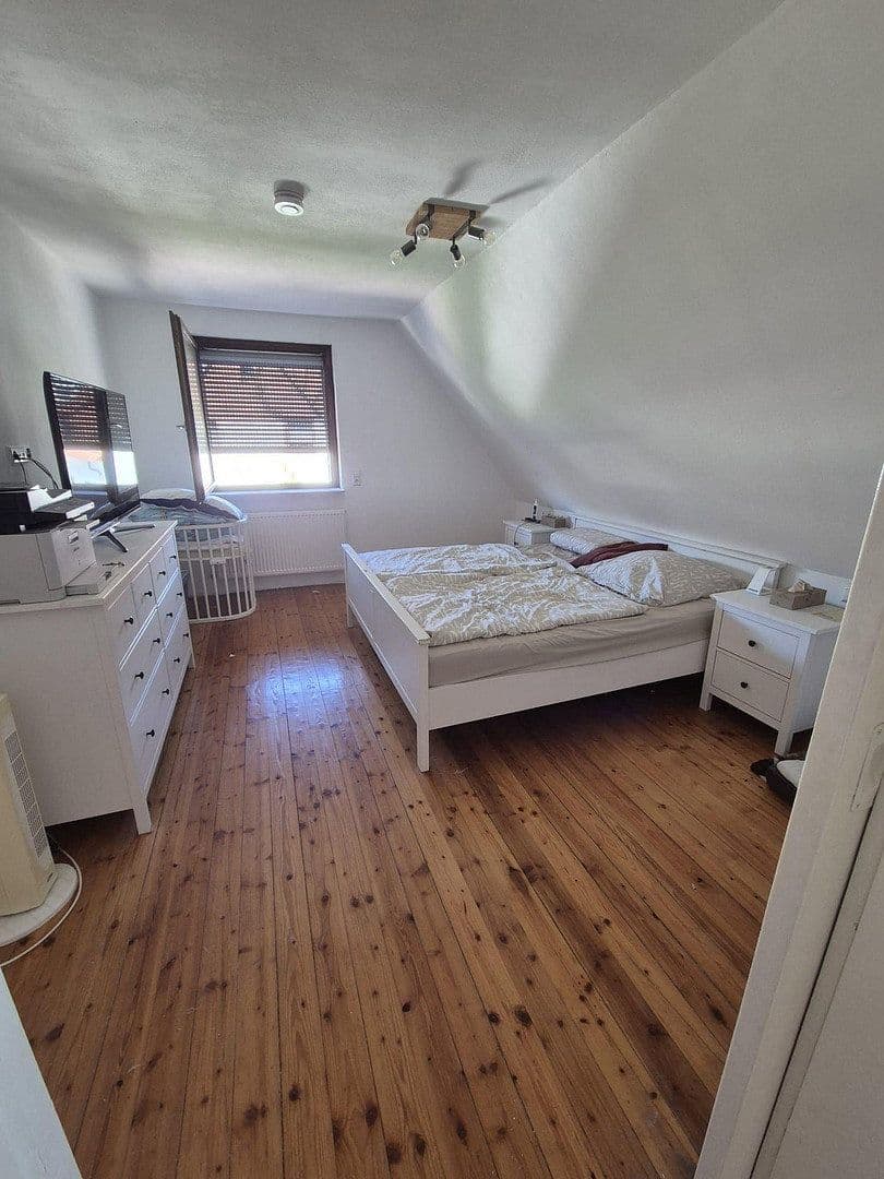 Predaj domu 143 m², pozemok 683 m², Linkenheim-Hochstetten, Bádensko-Wurttembersko Predaj domu 143 m², pozemok 683 m², Linkenheim-Hochstetten, Bádensko-Wurttembersko