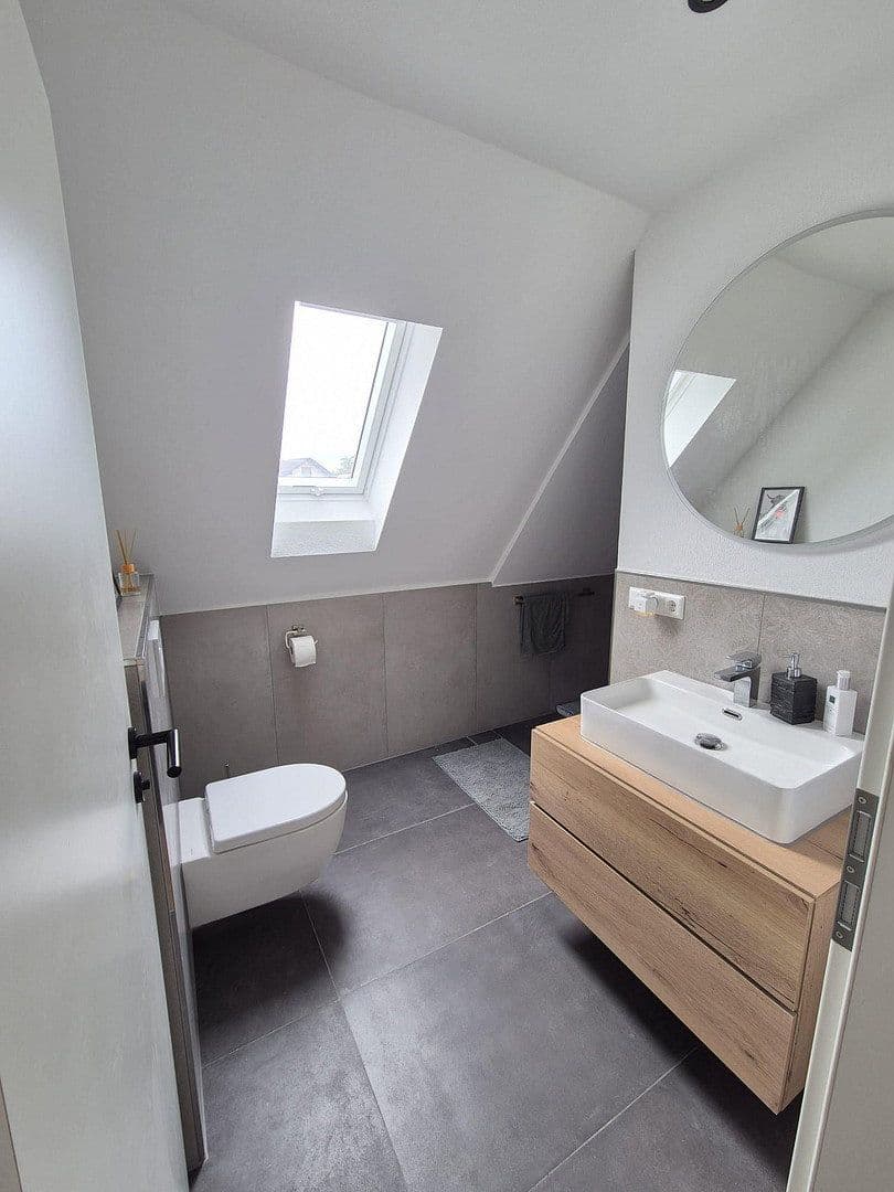 Predaj domu 143 m², pozemok 683 m², Linkenheim-Hochstetten, Bádensko-Wurttembersko Predaj domu 143 m², pozemok 683 m², Linkenheim-Hochstetten, Bádensko-Wurttembersko
