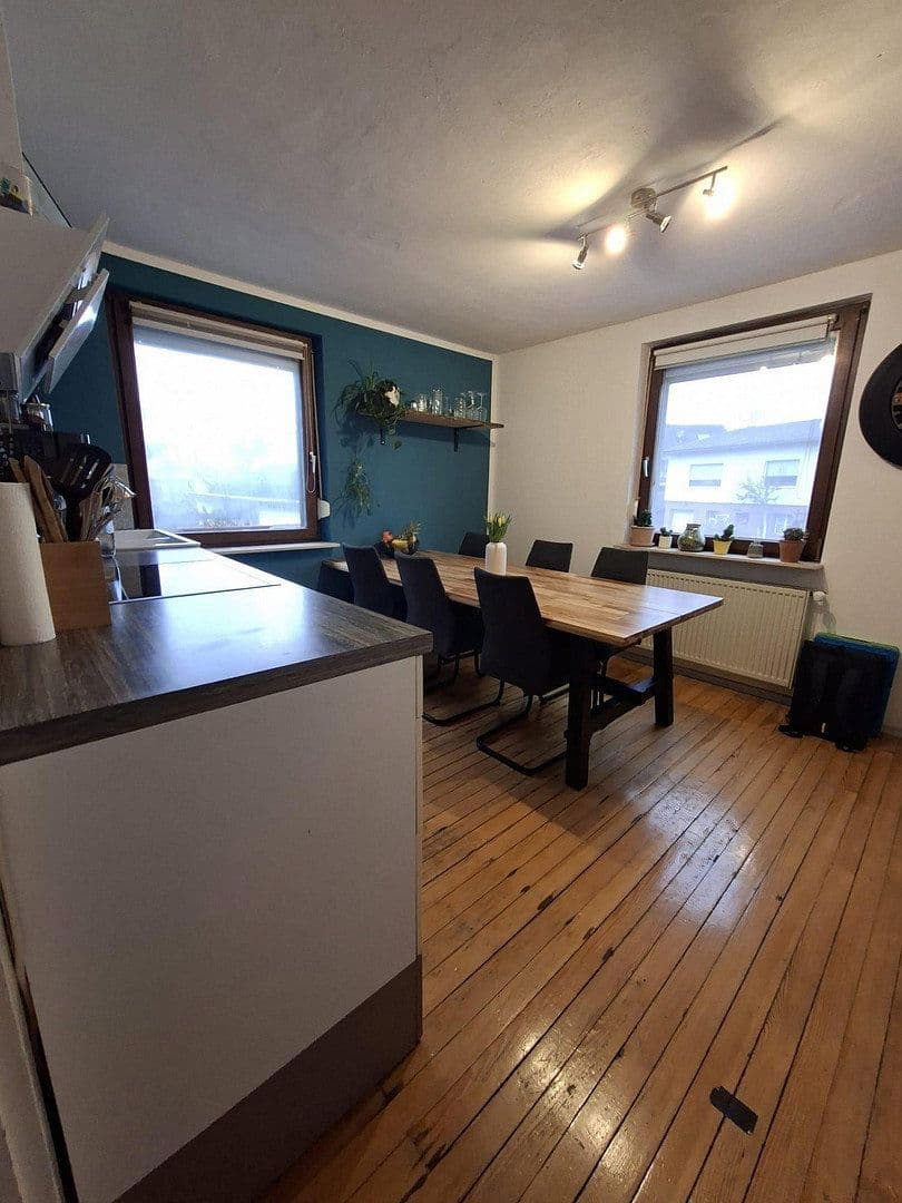 Predaj domu 143 m², pozemok 683 m², Linkenheim-Hochstetten, Bádensko-Wurttembersko Predaj domu 143 m², pozemok 683 m², Linkenheim-Hochstetten, Bádensko-Wurttembersko