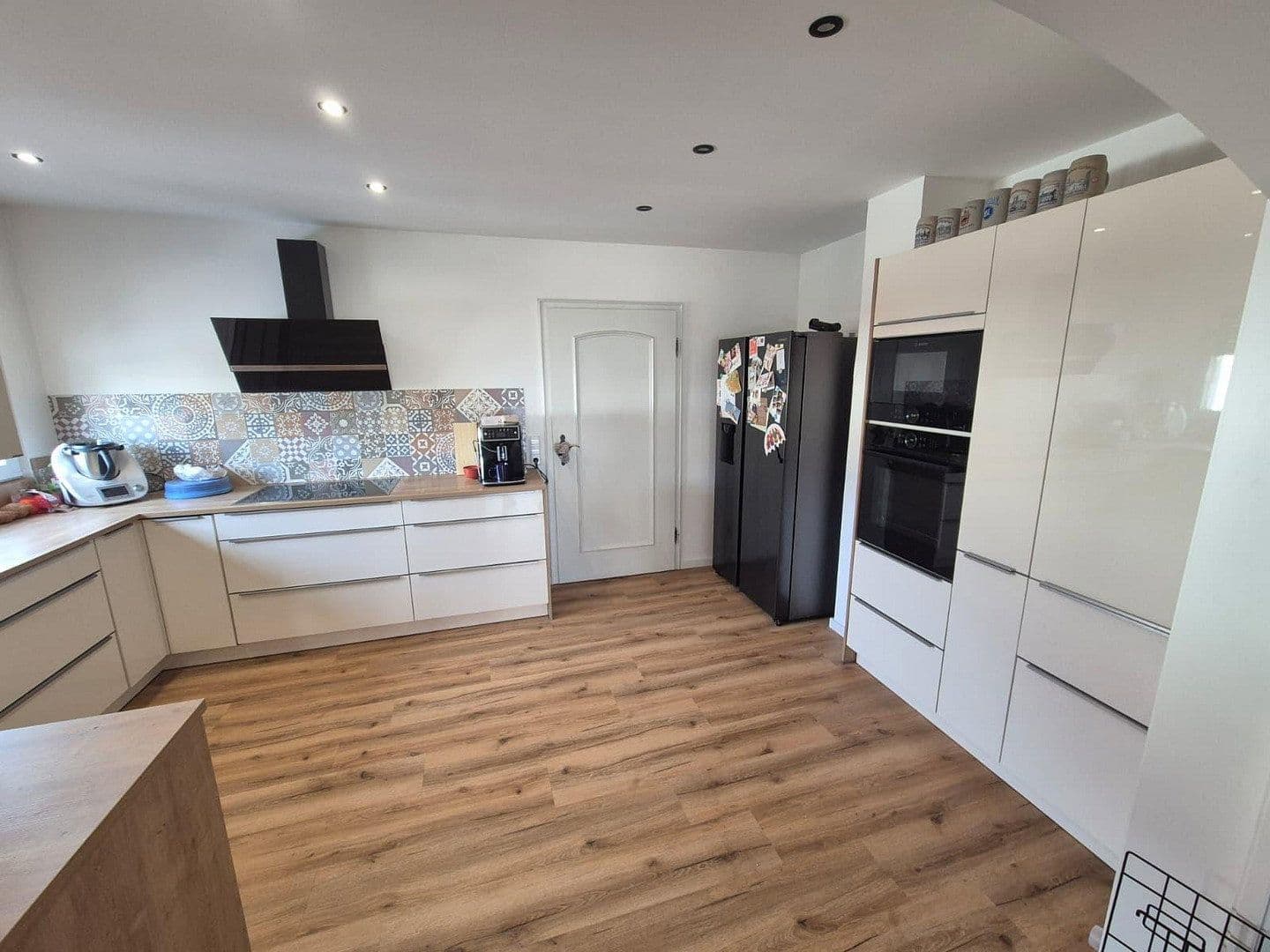 Predaj domu 143 m², pozemok 683 m², Linkenheim-Hochstetten, Bádensko-Wurttembersko Predaj domu 143 m², pozemok 683 m², Linkenheim-Hochstetten, Bádensko-Wurttembersko
