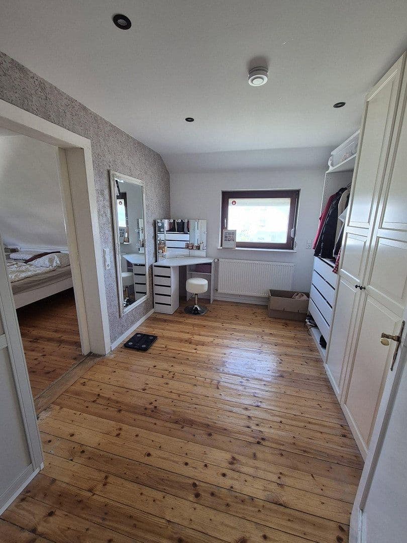 Predaj domu 143 m², pozemok 683 m², Linkenheim-Hochstetten, Bádensko-Wurttembersko Predaj domu 143 m², pozemok 683 m², Linkenheim-Hochstetten, Bádensko-Wurttembersko