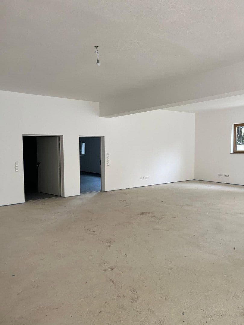 Prenájom kancelárie 262 m², Schachach 4, Gerolsbach, Bavorsko Prenájom kancelárie 262 m², Schachach 4, Gerolsbach, Bavorsko