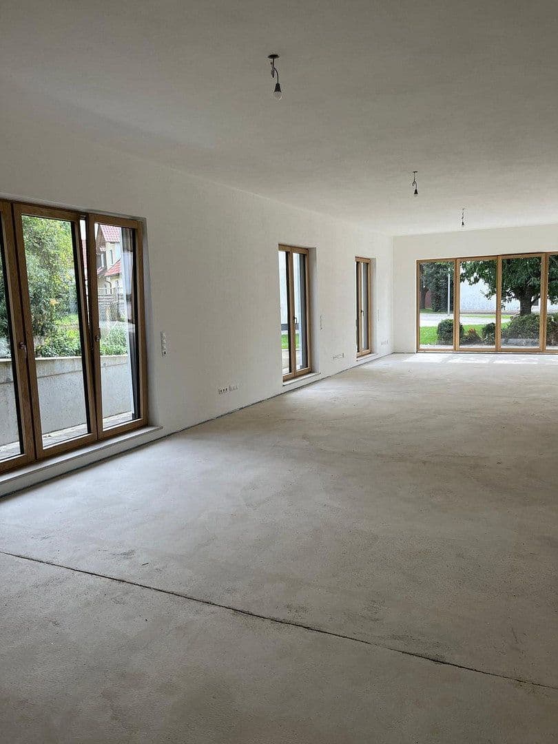 Prenájom kancelárie 262 m², Schachach 4, Gerolsbach, Bavorsko Prenájom kancelárie 262 m², Schachach 4, Gerolsbach, Bavorsko