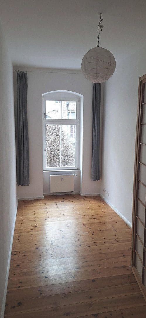 Predaj bytu 4-izbový 107 m², Berlin, Berlín Predaj bytu 4-izbový 107 m², Berlin, Berlín