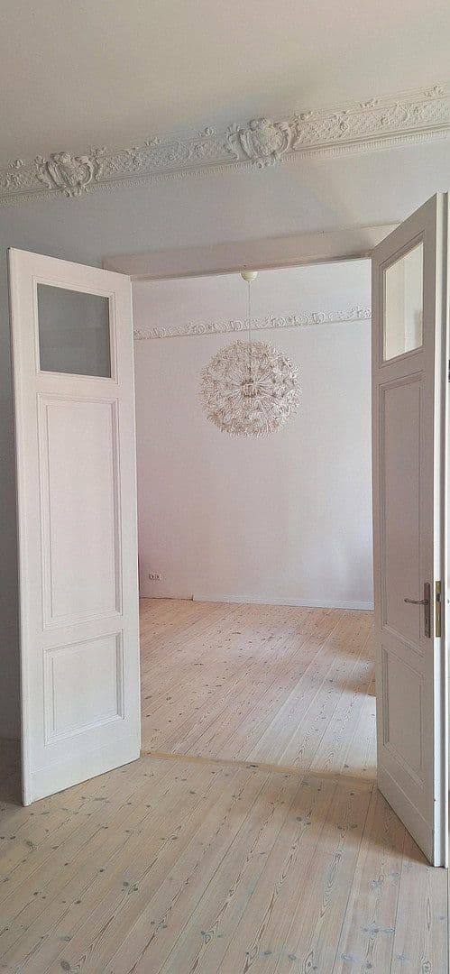 Predaj bytu 4-izbový 107 m², Berlin, Berlín Predaj bytu 4-izbový 107 m², Berlin, Berlín