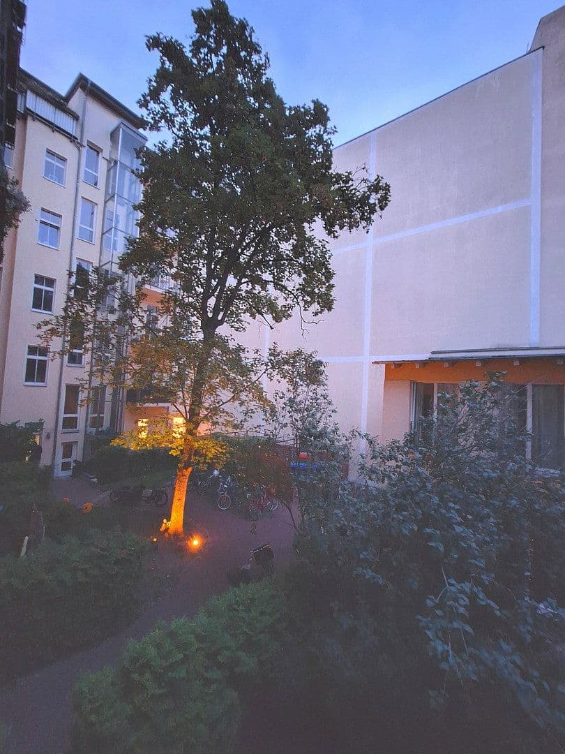 Predaj bytu 4-izbový 107 m², Berlin, Berlín Predaj bytu 4-izbový 107 m², Berlin, Berlín