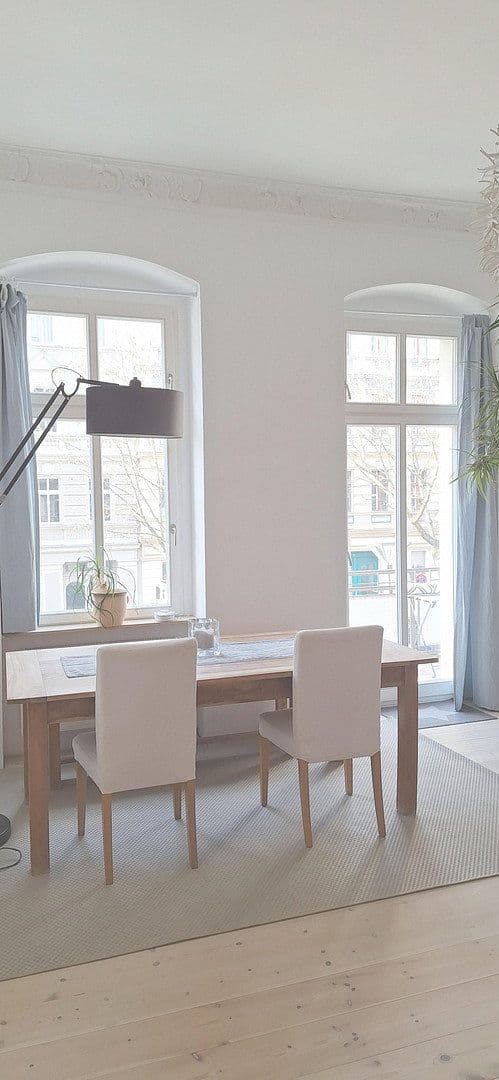 Predaj bytu 4-izbový 107 m², Berlin, Berlín Predaj bytu 4-izbový 107 m², Berlin, Berlín