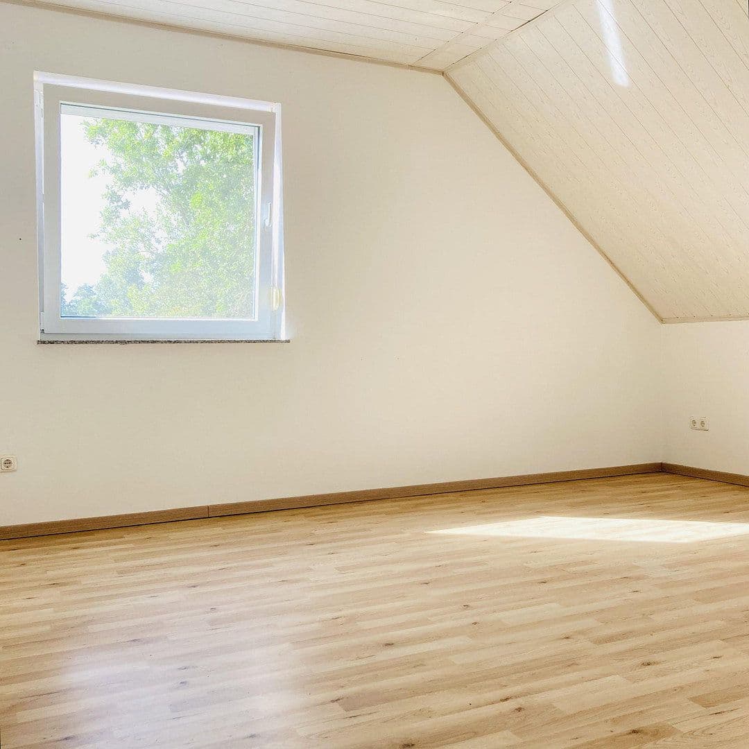 Prenájom domu 177 m², pozemok 511 m², Meinersen, Dolné Sasko Prenájom domu 177 m², pozemok 511 m², Meinersen, Dolné Sasko