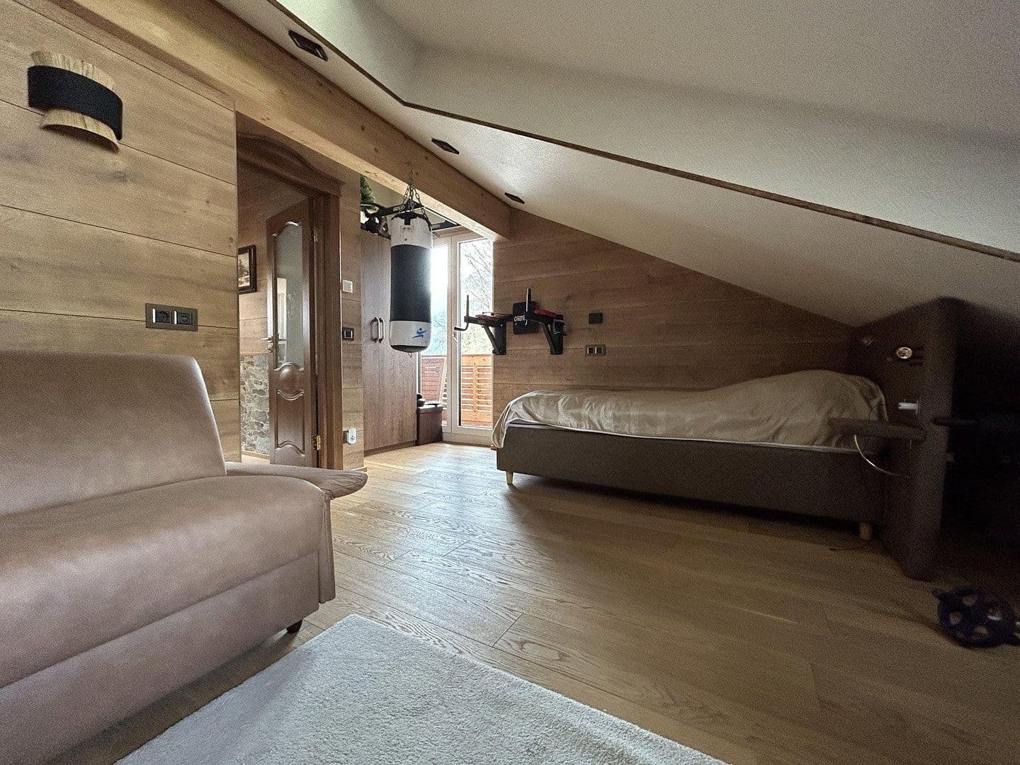 Predaj domu 125 m², pozemok 60 m², Garmisch-Partenkirchen, Bavorsko Predaj domu 125 m², pozemok 60 m², Garmisch-Partenkirchen, Bavorsko