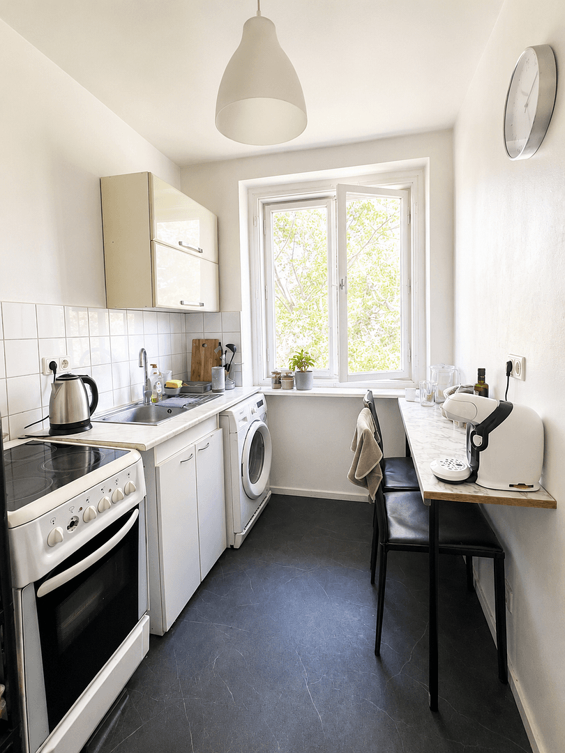 Predaj bytu 2-izbový 40 m², Berlin, Berlín Predaj bytu 2-izbový 40 m², Berlin, Berlín