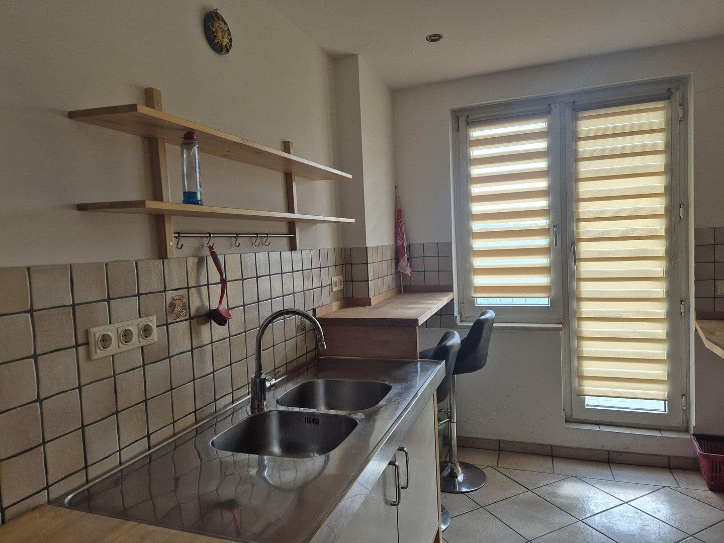 Prenájom bytu 1-izbový 43 m², Düsseldorf, Severné Porýnie - Westfálsko Prenájom bytu 1-izbový 43 m², Düsseldorf, Severné Porýnie - Westfálsko