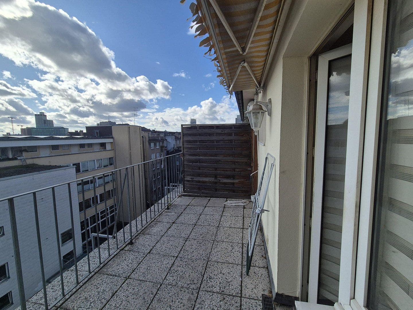 Prenájom bytu 1-izbový 43 m², Düsseldorf, Severné Porýnie - Westfálsko Prenájom bytu 1-izbový 43 m², Düsseldorf, Severné Porýnie - Westfálsko