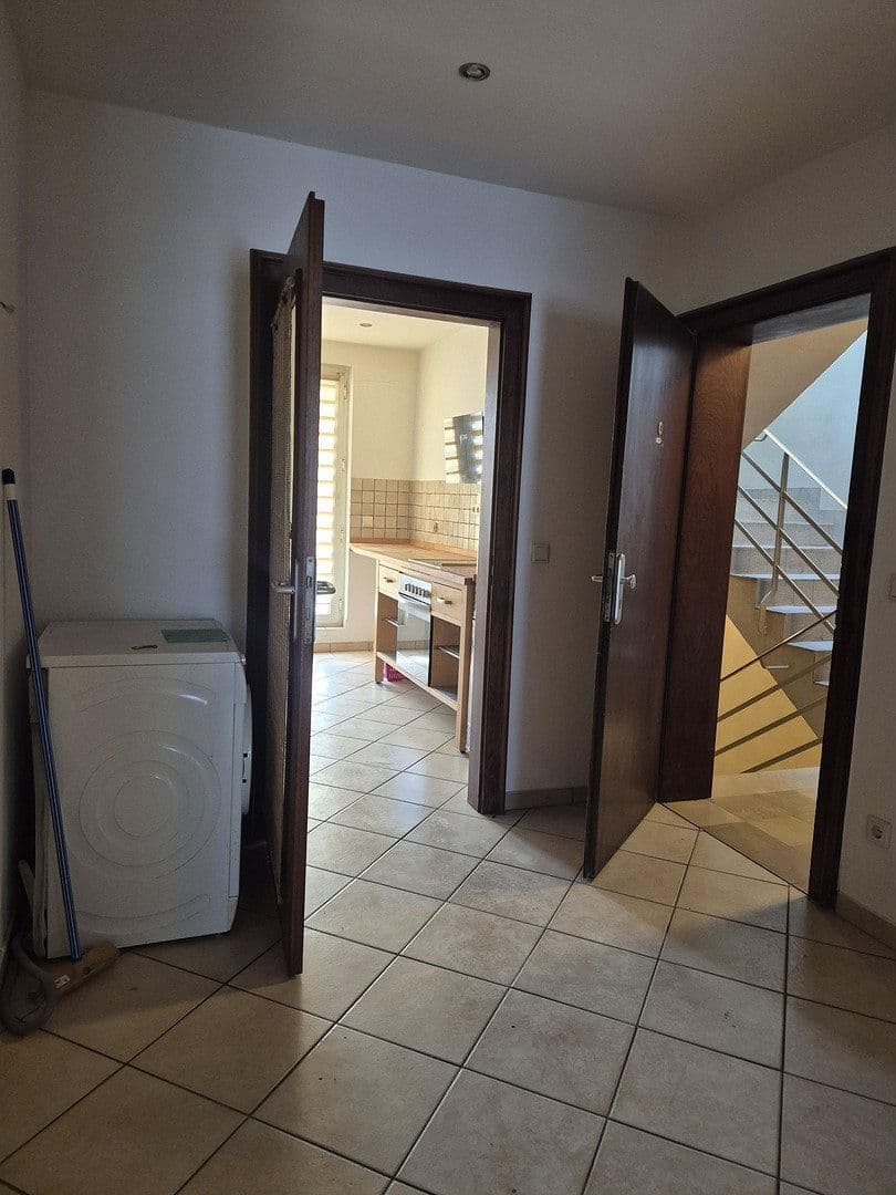 Prenájom bytu 1-izbový 43 m², Düsseldorf, Severné Porýnie - Westfálsko Prenájom bytu 1-izbový 43 m², Düsseldorf, Severné Porýnie - Westfálsko
