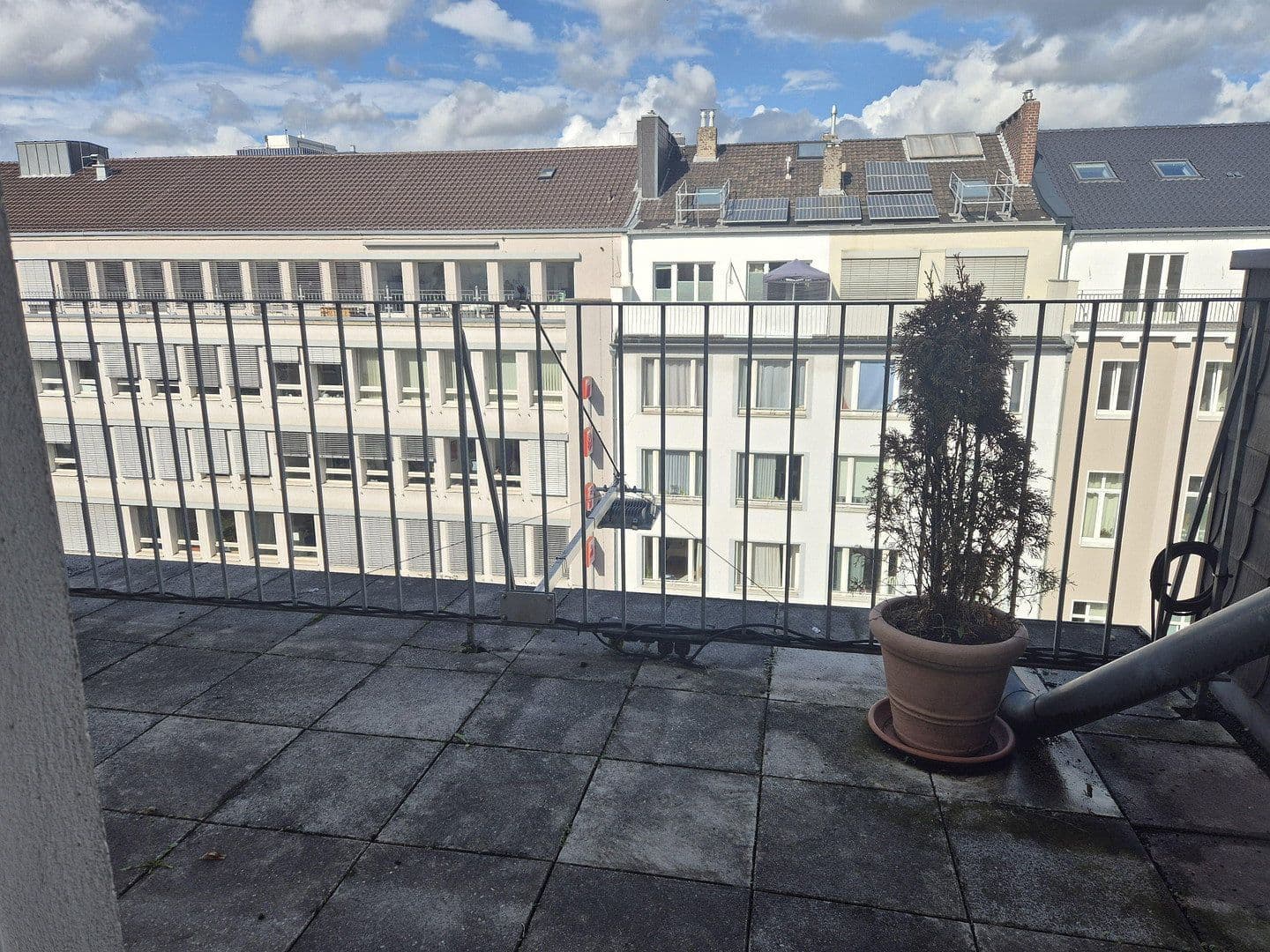 Prenájom bytu 1-izbový 43 m², Düsseldorf, Severné Porýnie - Westfálsko Prenájom bytu 1-izbový 43 m², Düsseldorf, Severné Porýnie - Westfálsko