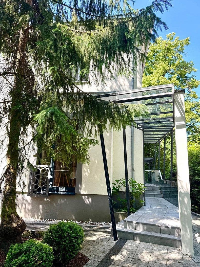 Predaj domu 395 m², pozemok 1.737 m², Berlin, Berlín Predaj domu 395 m², pozemok 1.737 m², Berlin, Berlín