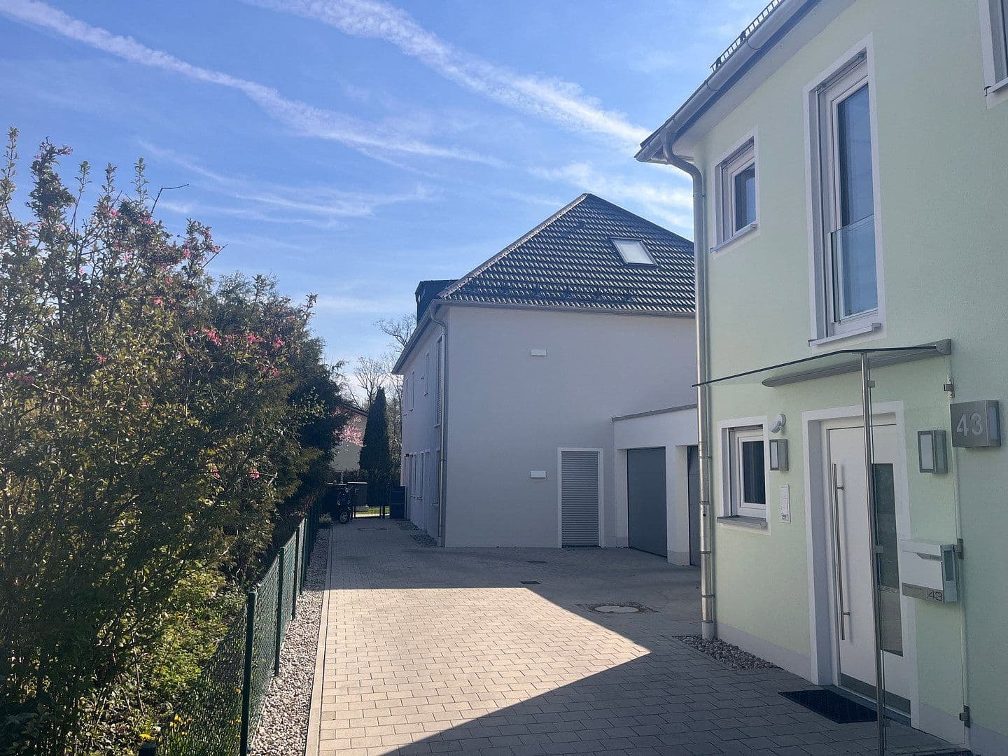 Predaj domu 158 m², pozemok 223 m², Planegger Straße 43a, Germering, Bavorsko Predaj domu 158 m², pozemok 223 m², Planegger Straße 43a, Germering, Bavorsko