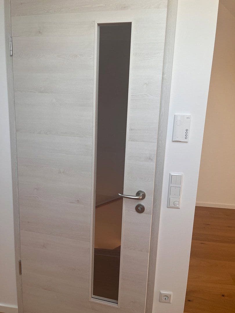Predaj domu 158 m², pozemok 223 m², Planegger Straße 43a, Germering, Bavorsko Predaj domu 158 m², pozemok 223 m², Planegger Straße 43a, Germering, Bavorsko