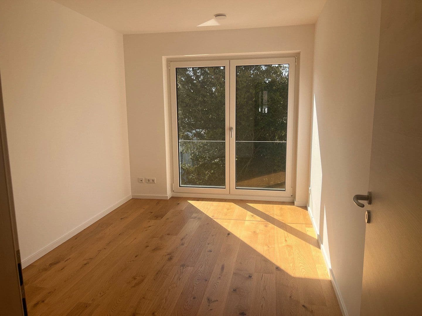 Predaj domu 158 m², pozemok 223 m², Planegger Straße 43a, Germering, Bavorsko Predaj domu 158 m², pozemok 223 m², Planegger Straße 43a, Germering, Bavorsko