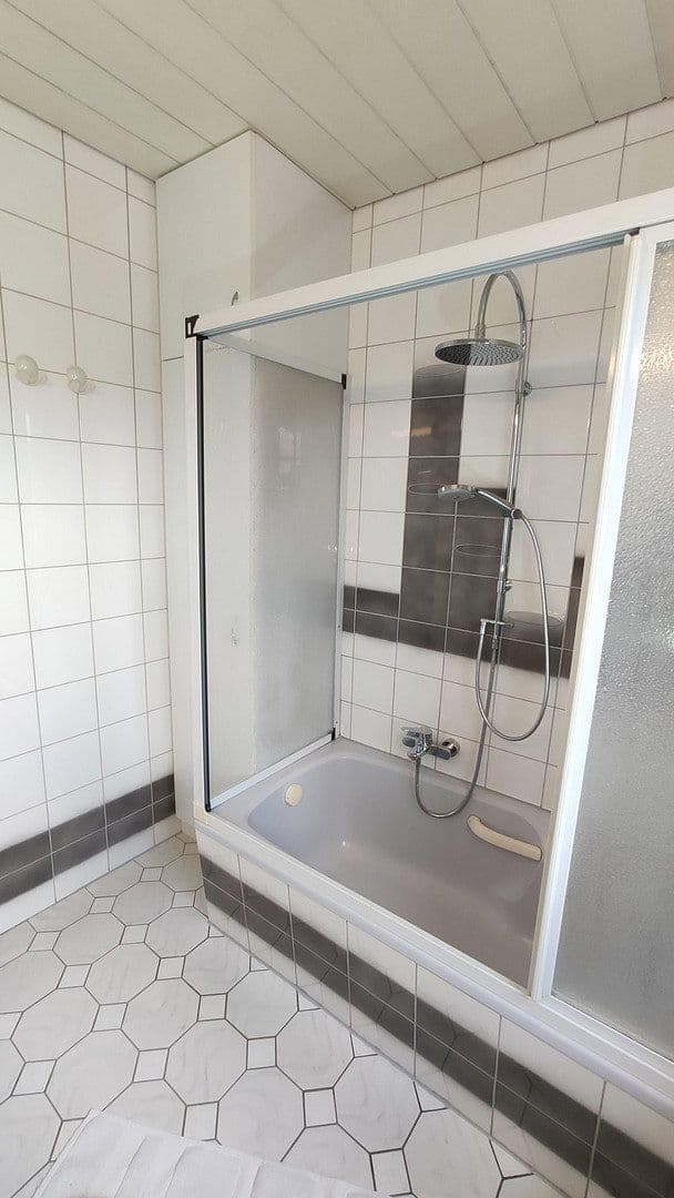 Predaj domu 145 m², pozemok 1.586 m², Dombühl, Bavorsko Predaj domu 145 m², pozemok 1.586 m², Dombühl, Bavorsko