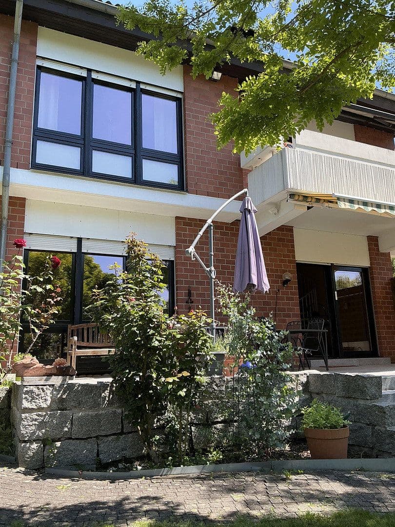 Predaj domu 218 m², pozemok 661 m², Wiesenstraße 10, Eltville am Rhein, Hesensko Predaj domu 218 m², pozemok 661 m², Wiesenstraße 10, Eltville am Rhein, Hesensko