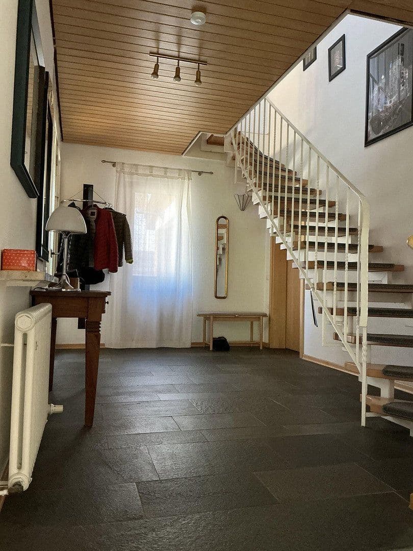 Predaj domu 218 m², pozemok 661 m², Wiesenstraße 10, Eltville am Rhein, Hesensko Predaj domu 218 m², pozemok 661 m², Wiesenstraße 10, Eltville am Rhein, Hesensko